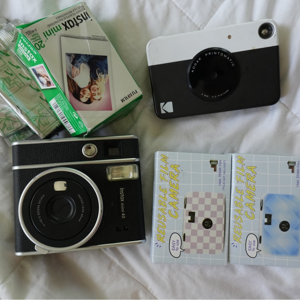 Kodak and Fujifilm Instant Cameras Bundle